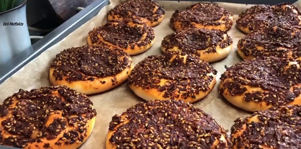 hayat usulü biberli ekmek