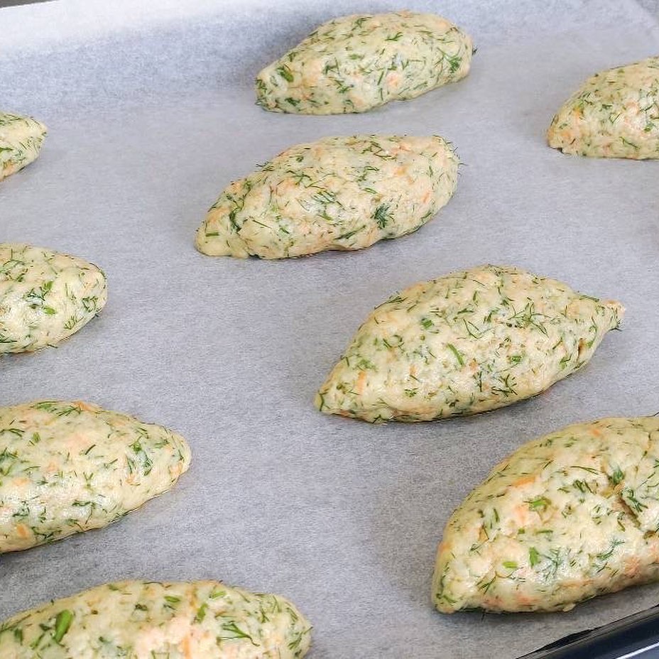 Lezzeti Benzersiz Kıyır Kıyır Dereotlu Poğaça